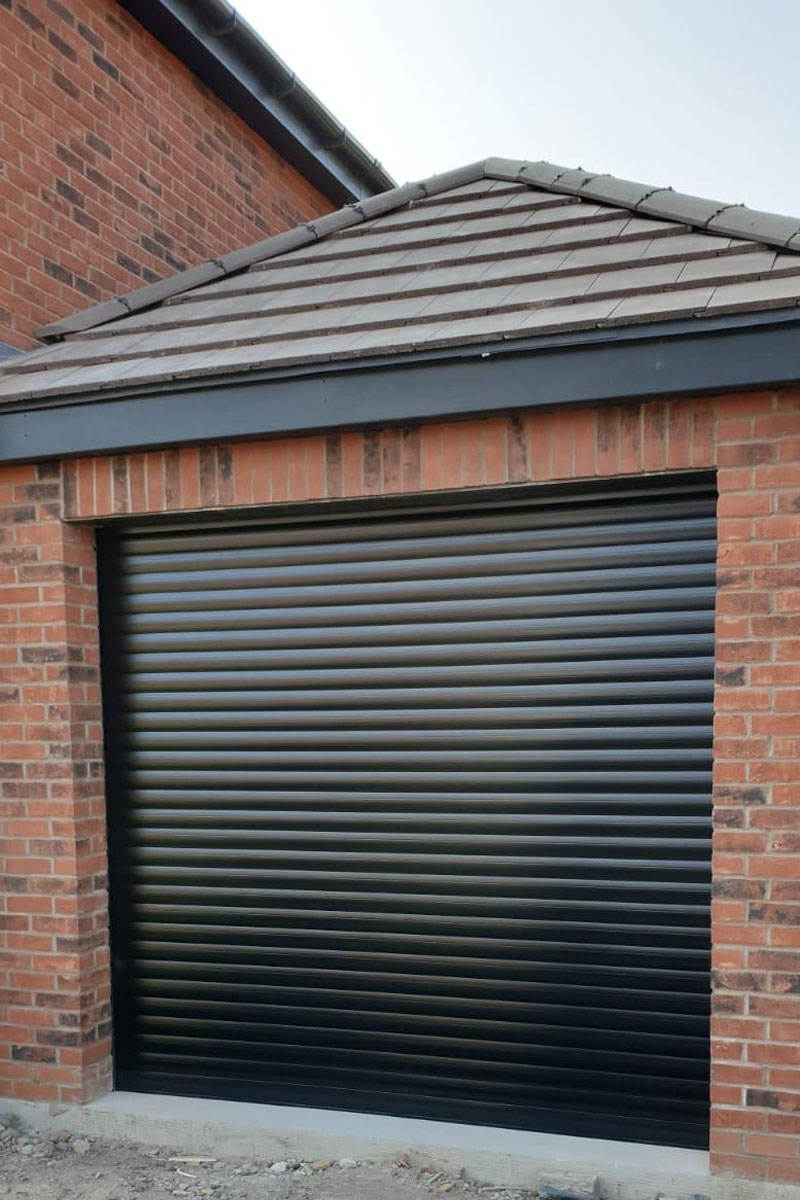 Domestic roller shutter 